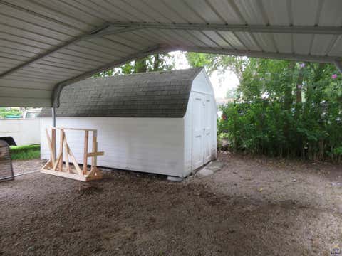 Tiny photo for 301 Oak St, Valley Falls, KS 66088 (MLS # 245937)