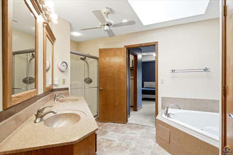 Tiny photo for 6024 SW 40th Ter, Topeka, KS 66610 (MLS # 246104)