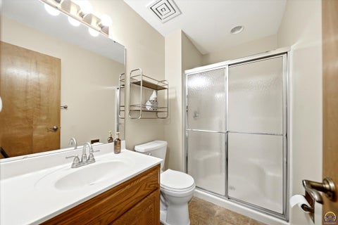 Tiny photo for 6024 SW 40th Ter, Topeka, KS 66610 (MLS # 246104)