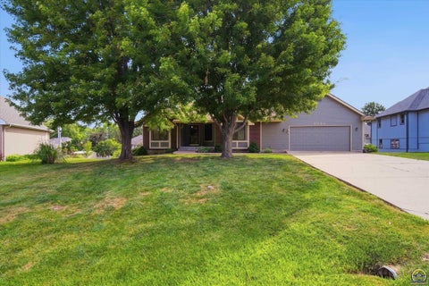 Tiny photo for 6024 SW 40th Ter, Topeka, KS 66610 (MLS # 246104)