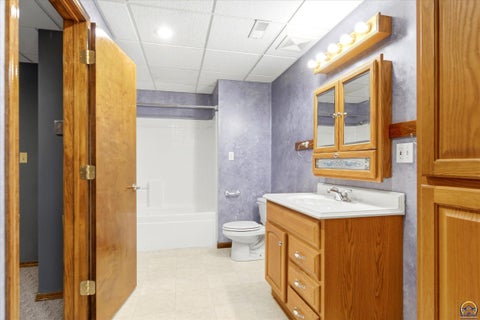 Tiny photo for 6024 SW 40th Ter, Topeka, KS 66610 (MLS # 246104)