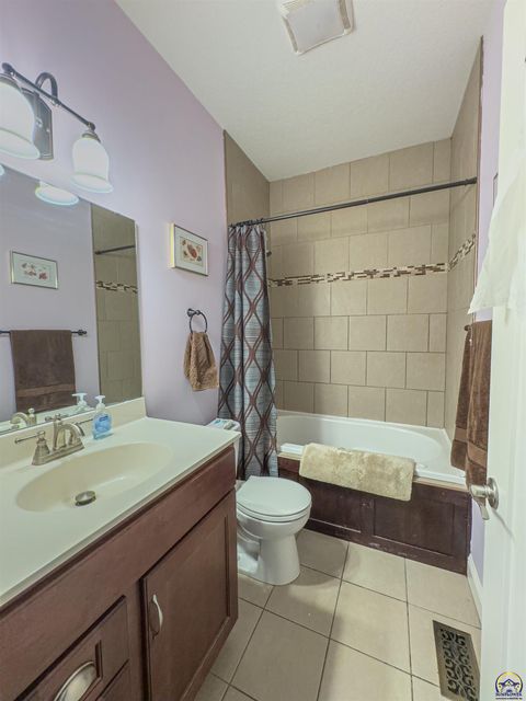 Tiny photo for 2911 SW Whitney Ave, Topeka, KS 66614 (MLS # 244914)