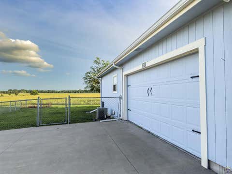 Tiny photo for 2911 SW Whitney Ave, Topeka, KS 66614 (MLS # 244914)