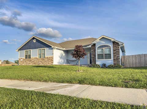 Photo of 2911 SW Whitney Ave, Topeka, KS 66614 (MLS # 244914)