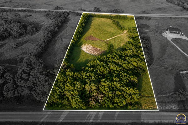 10748 S TOPEKA BLVD # TRACT, WAKARUSA, KS 66546 - Image 7e13d5eb11939f61a3f1843bd92e94b4/3019727095