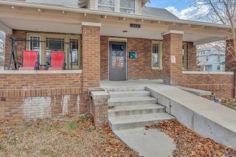 Tiny photo for 1034 SW Lincoln St, Topeka, KS 66604 (MLS # 243325)