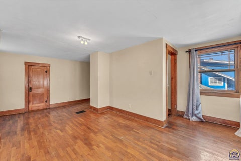 Tiny photo for 1034 SW Lincoln St, Topeka, KS 66604 (MLS # 243325)
