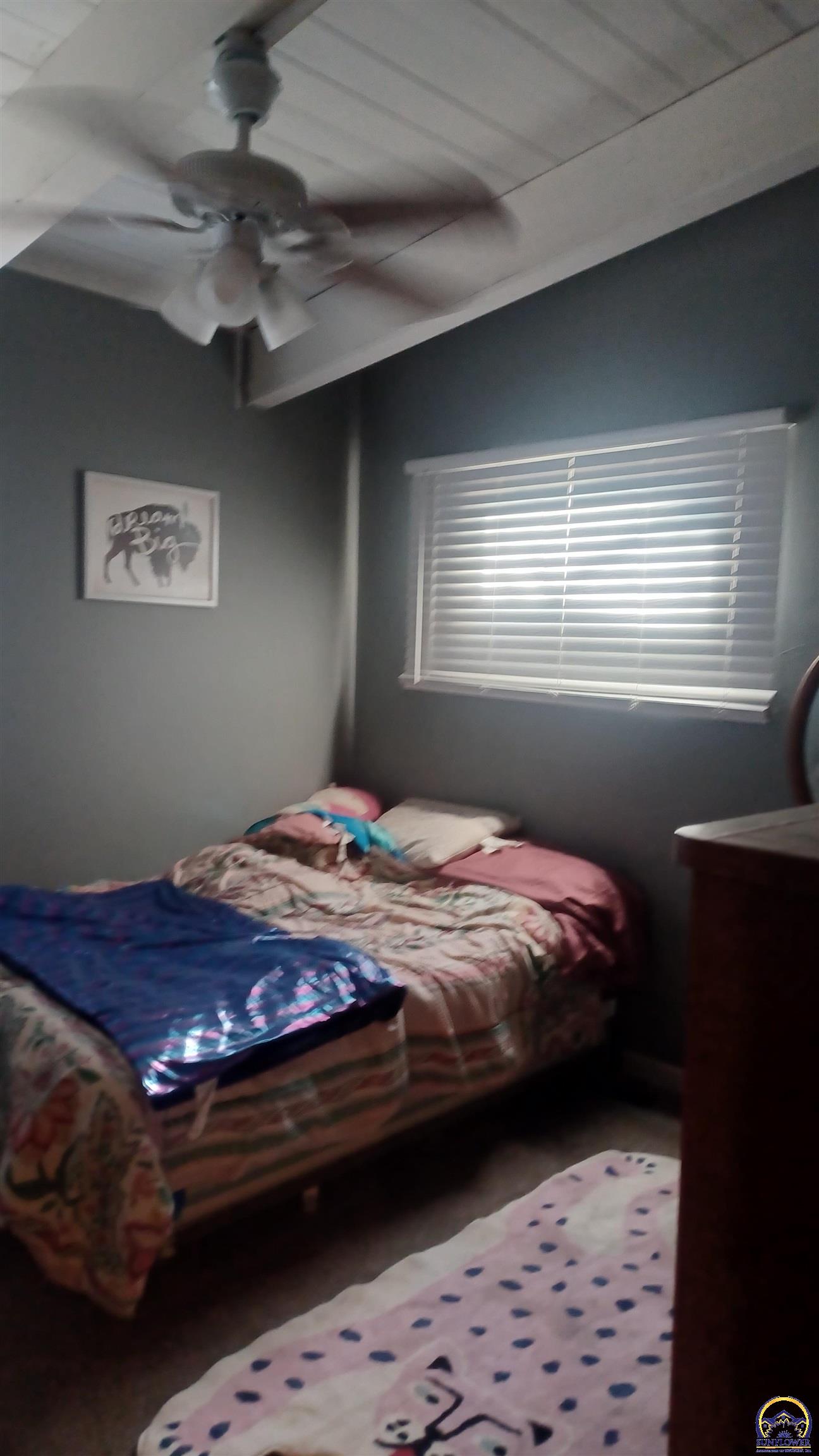 Topeka, Kansas 66604, United States, 3 Bedrooms Bedrooms, ,2 BathroomsBathrooms,Residential,Pending,62672