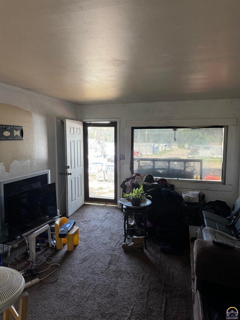 Tiny photo for 2000 SE Adams St, Topeka, KS 66607 (MLS # 245765)