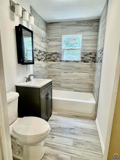 Tiny photo for 227 SE 33rd Ter, Topeka, KS 66605 (MLS # 246228)