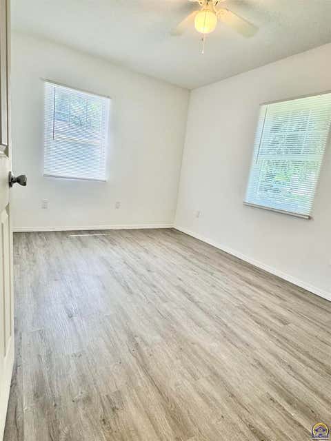 Tiny photo for 227 SE 33rd Ter, Topeka, KS 66605 (MLS # 246228)