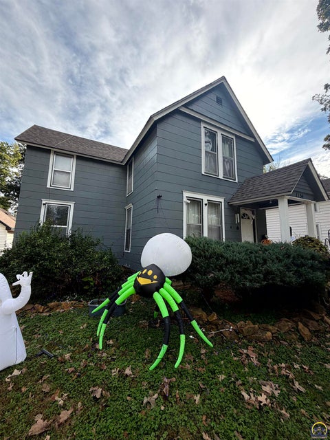 Tiny photo for 1154 SW Medford Ave, Topeka, KS 66604 (MLS # 247147)