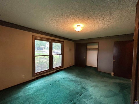 Tiny photo for 426 Comanche Dr, Holton, KS 66436 (MLS # 246676)