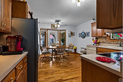 Tiny photo for 5920 NE Marple Dr, Topeka, KS 66617 (MLS # 246533)