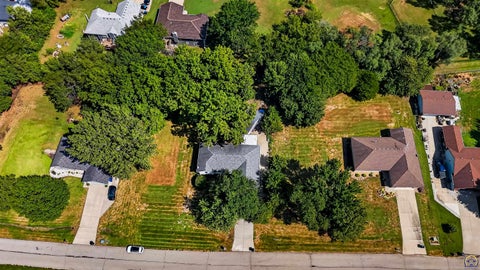 Tiny photo for 5920 NE Marple Dr, Topeka, KS 66617 (MLS # 246533)