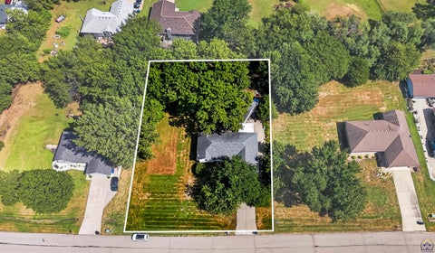 Tiny photo for 5920 NE Marple Dr, Topeka, KS 66617 (MLS # 246533)