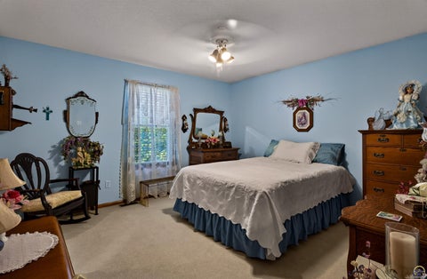Tiny photo for 5920 NE Marple Dr, Topeka, KS 66617 (MLS # 246533)