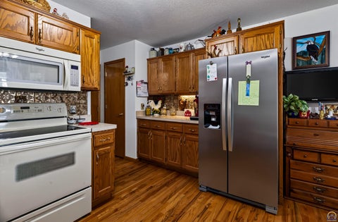 Tiny photo for 5920 NE Marple Dr, Topeka, KS 66617 (MLS # 246533)