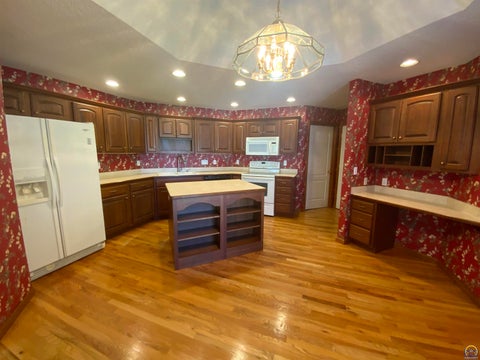 Tiny photo for 6227 SW 40th Ct, Topeka, KS 66610 (MLS # 246628)