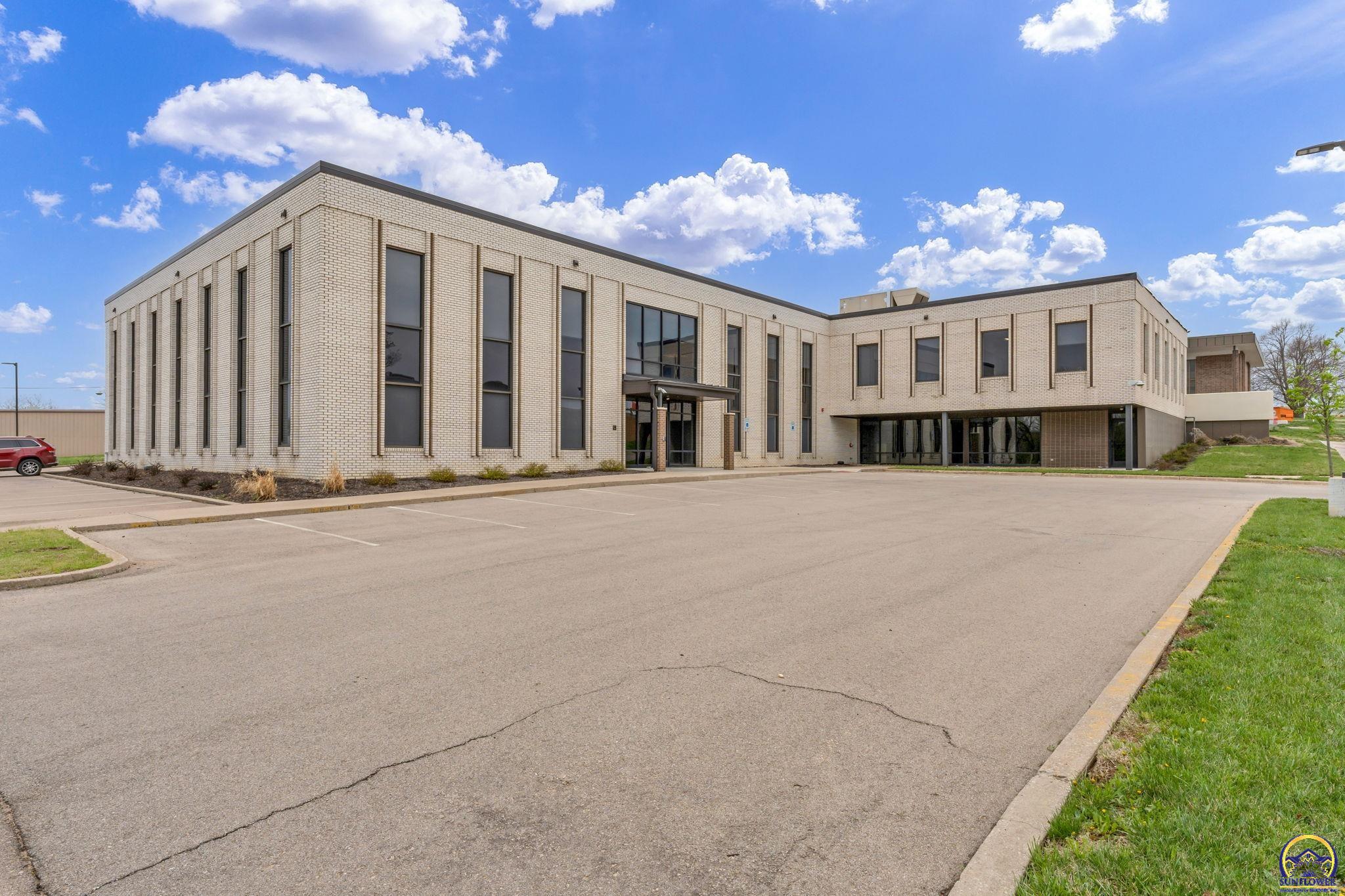 Topeka, Kansas 66611, United States, ,Commercial,Active,104433