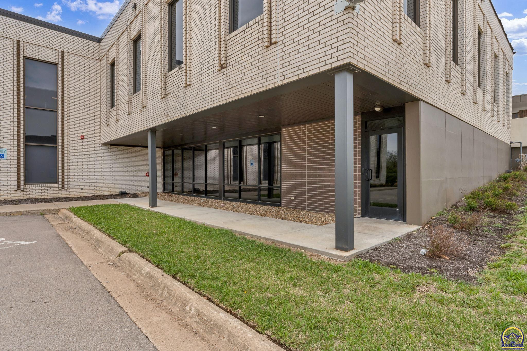 Topeka, Kansas 66611, United States, ,Commercial,Active,104433