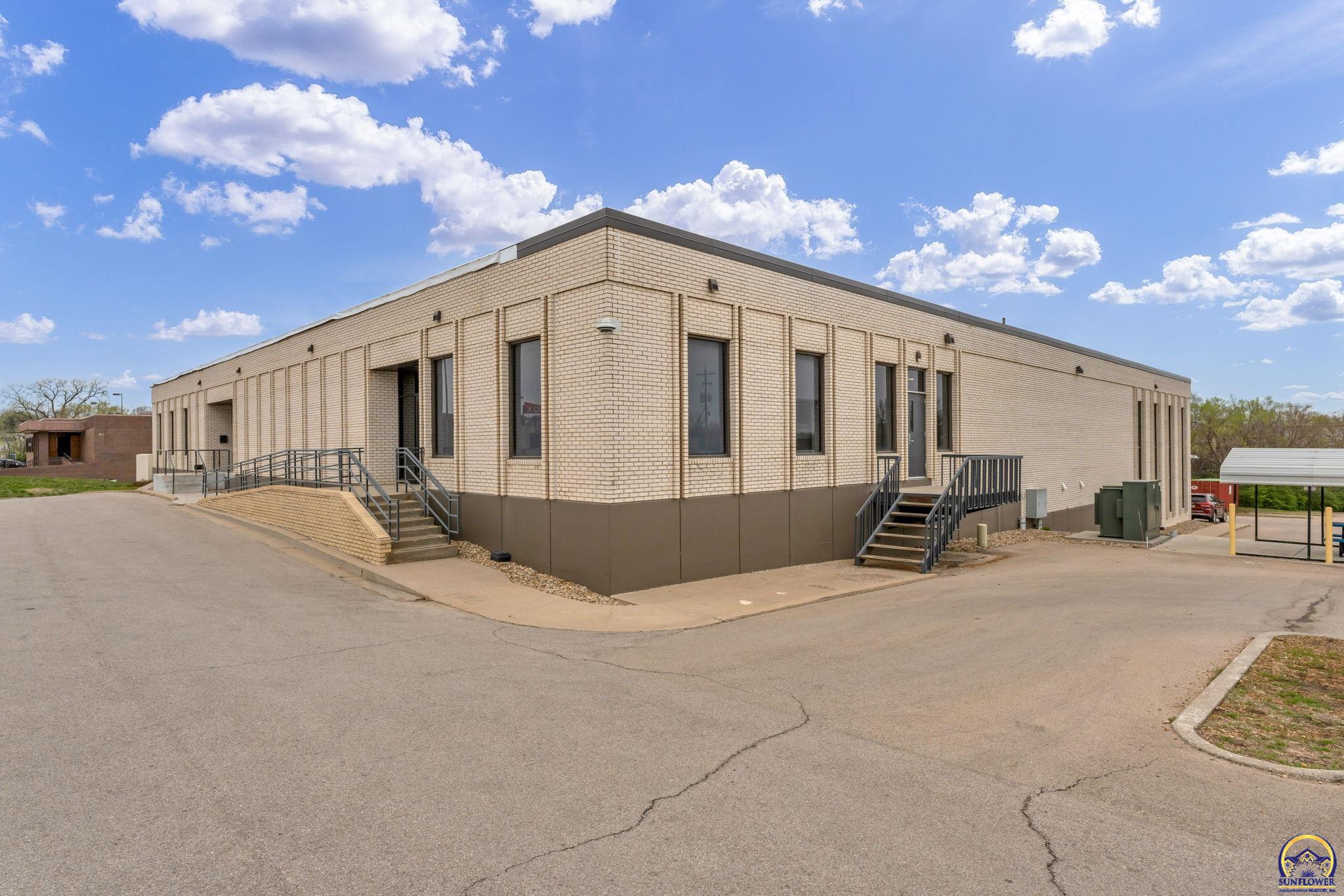 Topeka, Kansas 66611, United States, ,Commercial,Active,104433