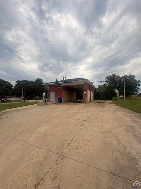 Tiny photo for 106 N Main St, Eskridge, KS 66423 (MLS # 245807)
