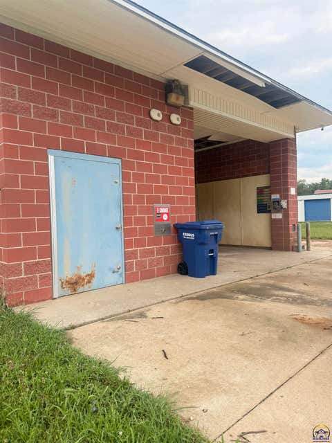 Tiny photo for 106 N Main St, Eskridge, KS 66423 (MLS # 245807)