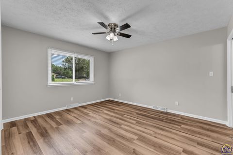 Tiny photo for 1837 SW Cheyenne Rd, Topeka, KS 66614 (MLS # 244916)