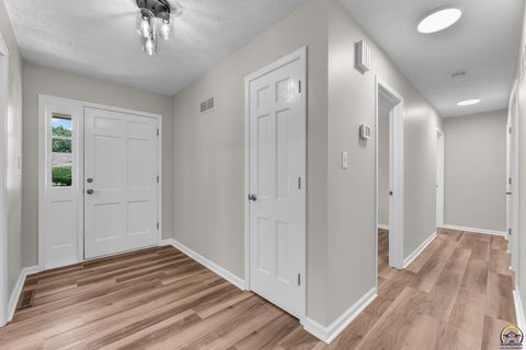 Tiny photo for 1837 SW Cheyenne Rd, Topeka, KS 66614 (MLS # 244916)