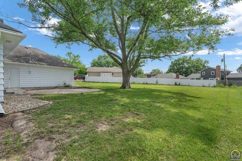 Tiny photo for 1837 SW Cheyenne Rd, Topeka, KS 66614 (MLS # 244916)