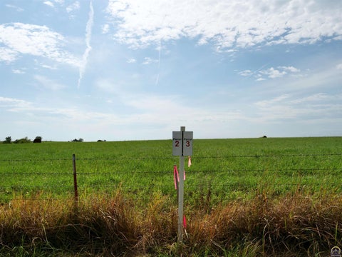 Tiny photo for 3 NW Jennings Rd, Topeka, KS 66618 (MLS # 246130)