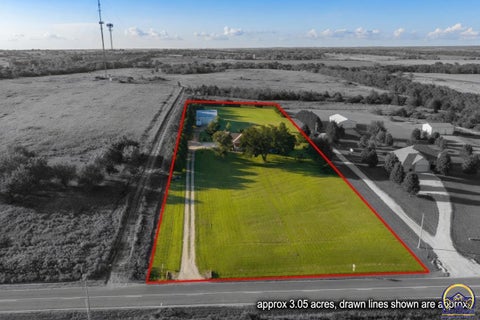 Tiny photo for 11120 SW 13th St, Topeka, KS 66615 (MLS # 245520)