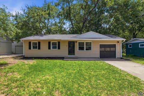 Tiny photo for 3837 SE Humboldt St, Topeka, KS 66609 (MLS # 245324)