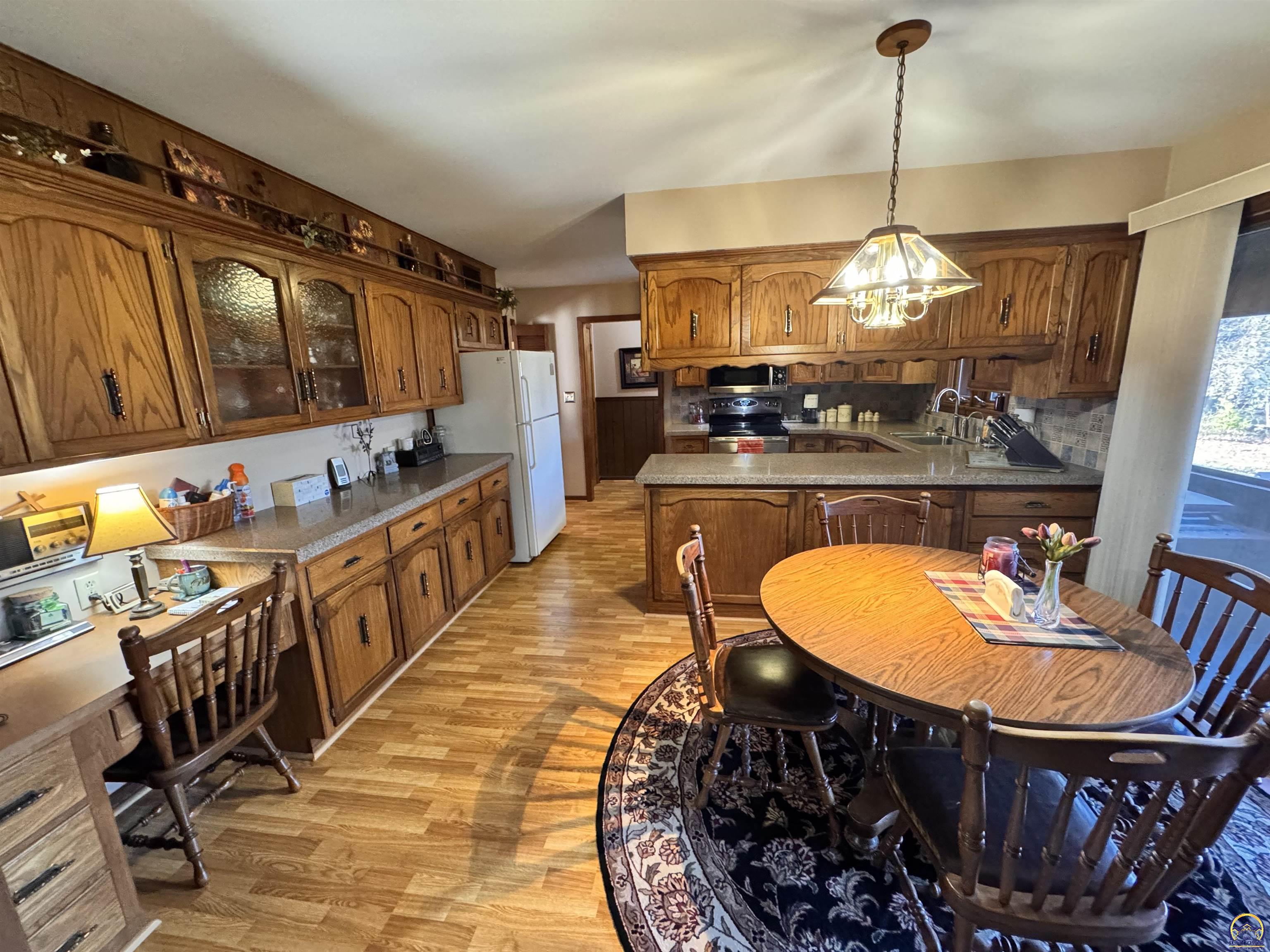 Osawatomie, Kansas 66064, United States, 3 Bedrooms Bedrooms, ,4 BathroomsBathrooms,Residential,Pending,29852