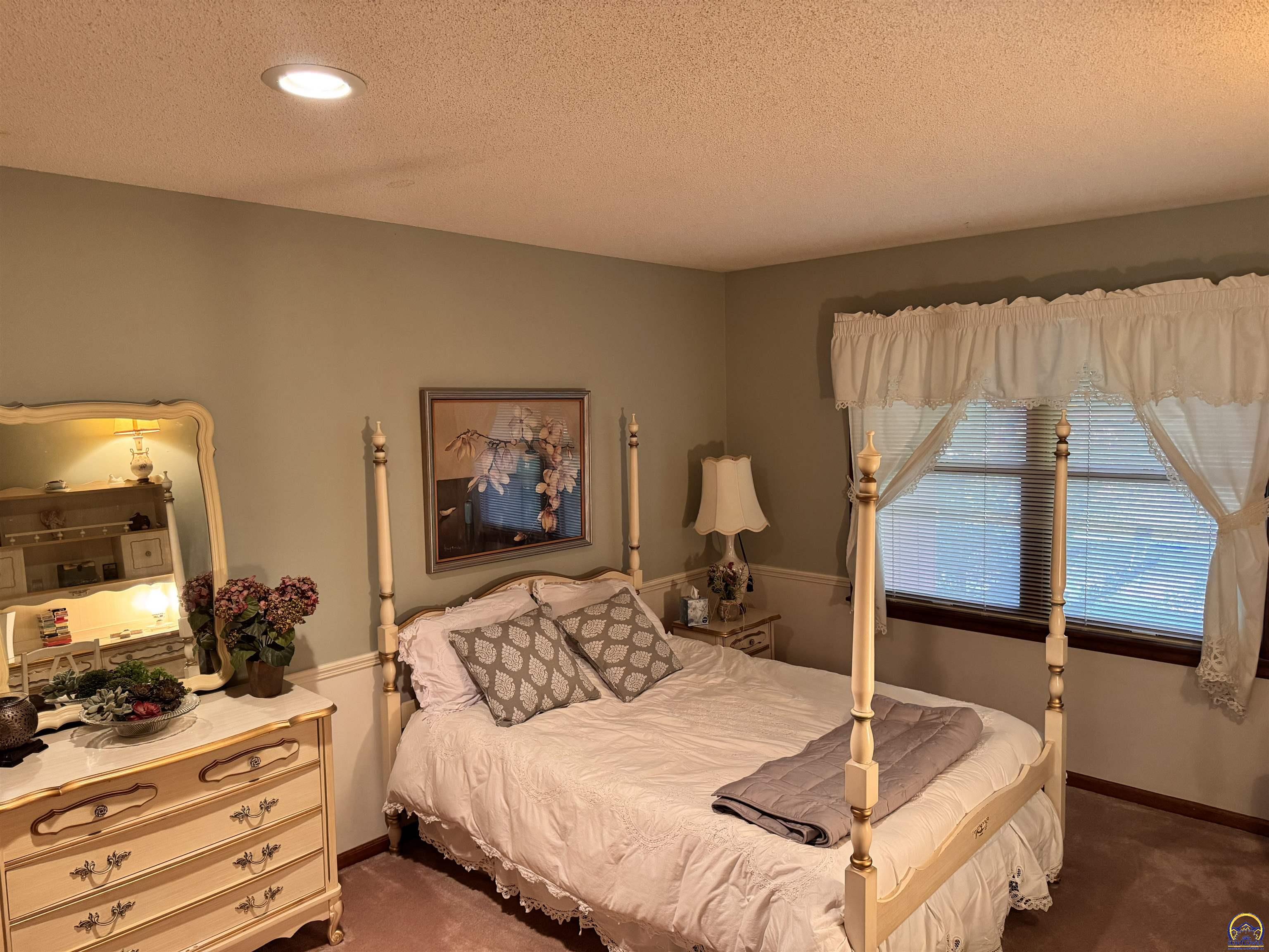 Osawatomie, Kansas 66064, United States, 3 Bedrooms Bedrooms, ,4 BathroomsBathrooms,Residential,Pending,29852