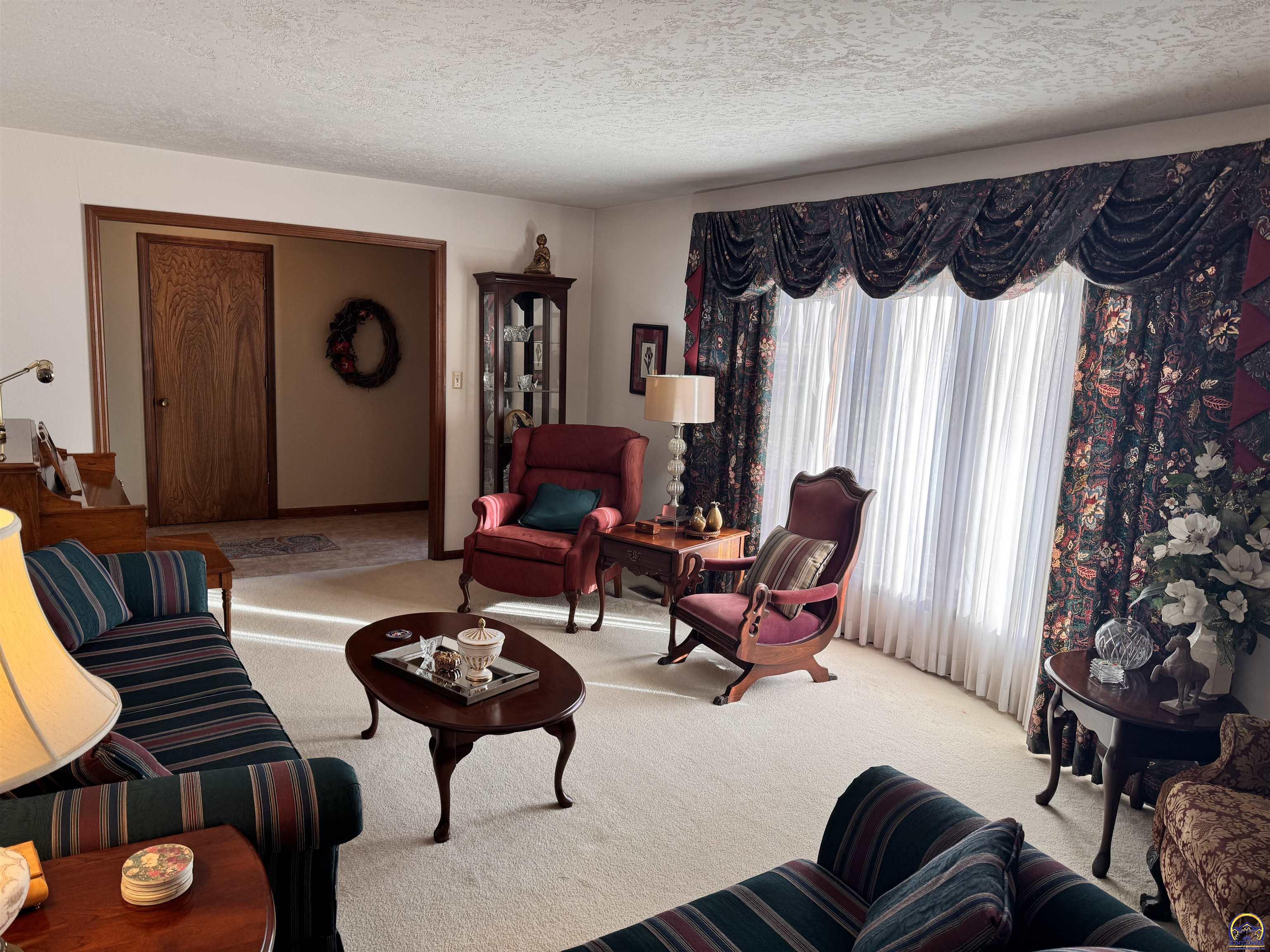 Osawatomie, Kansas 66064, United States, 3 Bedrooms Bedrooms, ,4 BathroomsBathrooms,Residential,Pending,29852