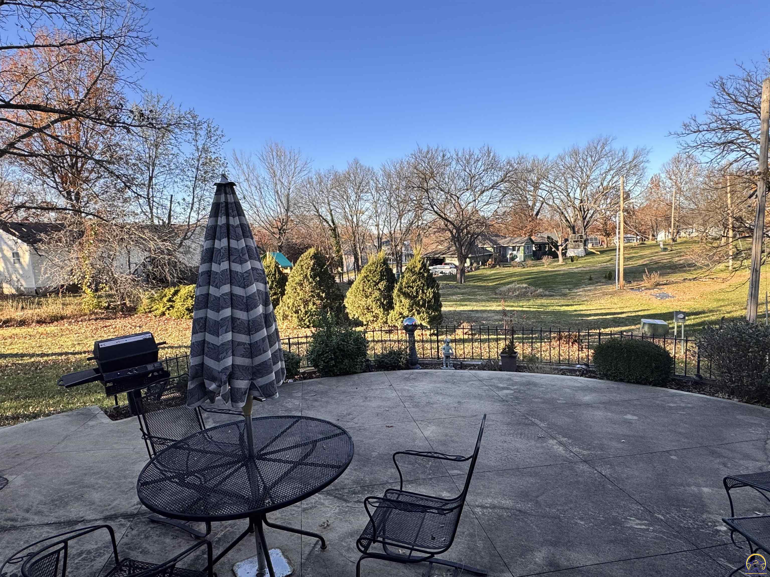 Osawatomie, Kansas 66064, United States, 3 Bedrooms Bedrooms, ,4 BathroomsBathrooms,Residential,Pending,29852