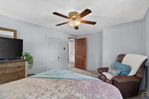 Tiny photo for 13151 62nd St, Oskaloosa, KS 66066 (MLS # 245473)