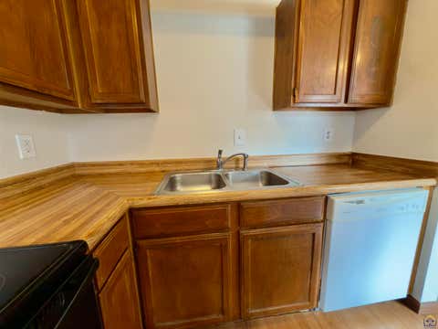 Tiny photo for 501 Colorado ST #Apt 3, Lawrence, KS 66044 (MLS # 246047)
