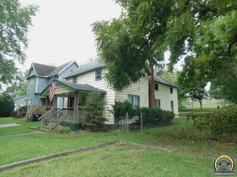 Tiny photo for 309 Wisconsin Ave, Holton, KS 66436 (MLS # 246247)