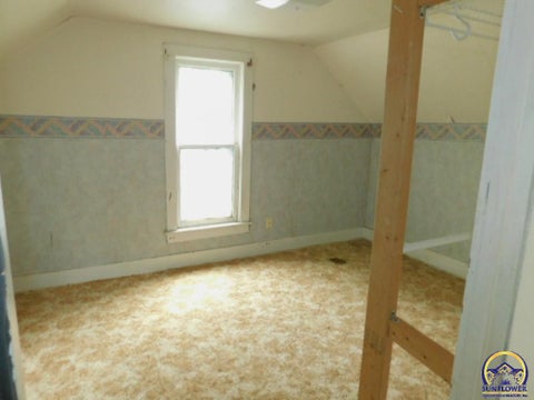 Tiny photo for 309 Wisconsin Ave, Holton, KS 66436 (MLS # 246247)