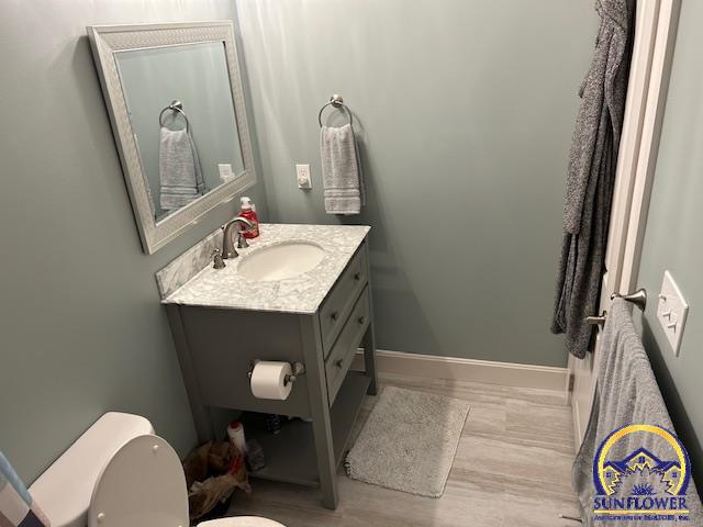 Topeka, Kansas 66609, United States, 4 Bedrooms Bedrooms, ,3 BathroomsBathrooms,Residential,Pending,59602