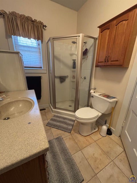 Tiny photo for 300 W Maple St, Hartford, KS 66854 (MLS # 246253)
