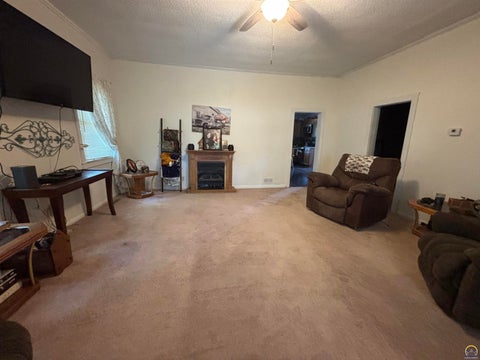 Tiny photo for 300 W Maple St, Hartford, KS 66854 (MLS # 246253)