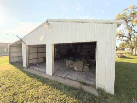 Tiny photo for 1406 Penobscot St, Burlington, KS 66839 (MLS # 245800)