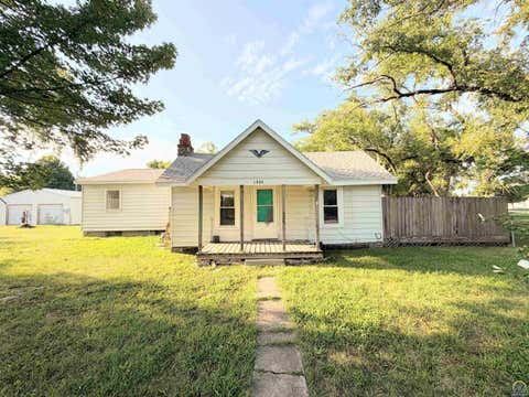 Photo of 1406 Penobscot St, Burlington, KS 66839 (MLS # 245800)