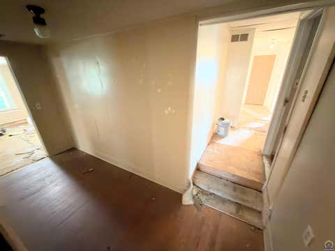 Tiny photo for 1406 Penobscot St, Burlington, KS 66839 (MLS # 245800)
