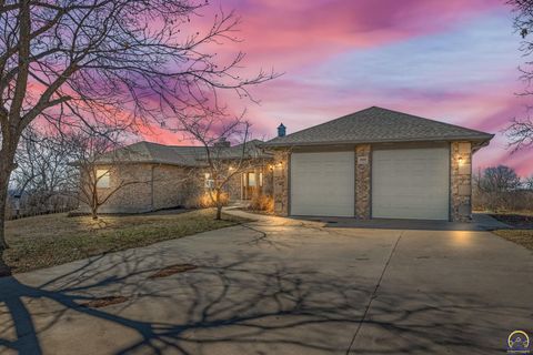 Photo of 2660 NE Kaw Valley School Rd #2520 NE Kaw Valley S, Topeka, KS 66617 (MLS # 243895)