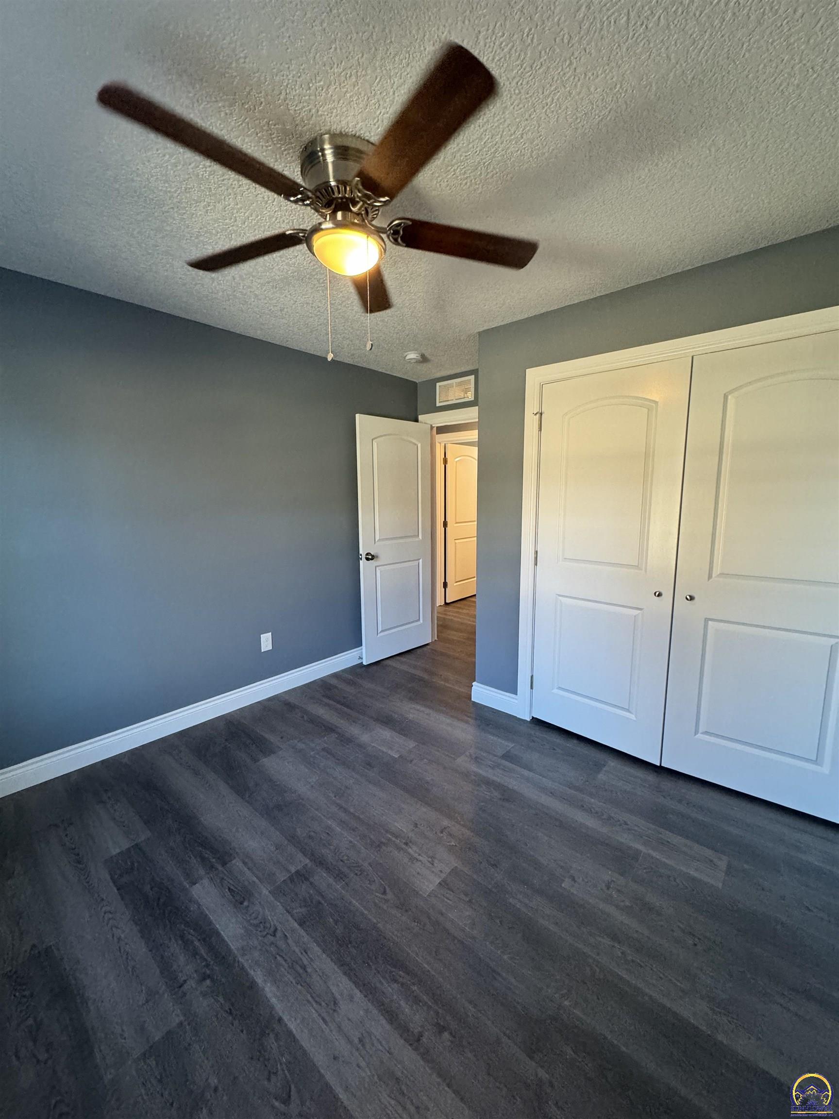 Holton, Kansas 66436, United States, 4 Bedrooms Bedrooms, ,2 BathroomsBathrooms,Residential,Pending,67670